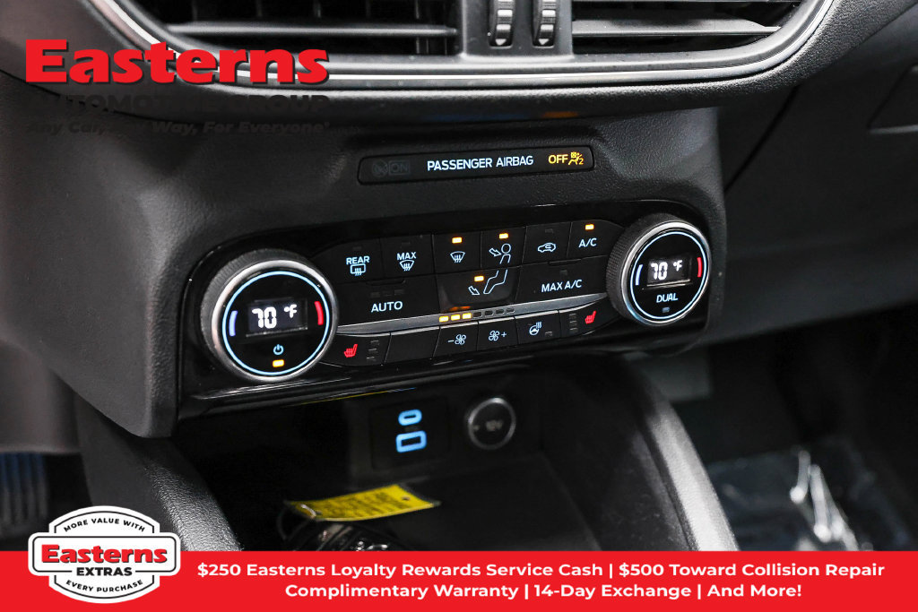 Used 2021 Ford Escape Titanium AWD/4WD image 20