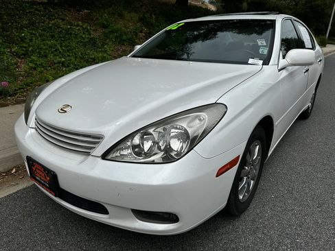 Used 2002 Lexus ES 330 FWD image 11