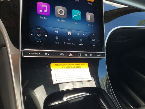 Certified 2025 Mercedes-Benz GLC 300 image 28