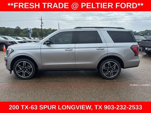 Used 2020 Ford Expedition Limited w/ Equipment Group 303A RWD image 4