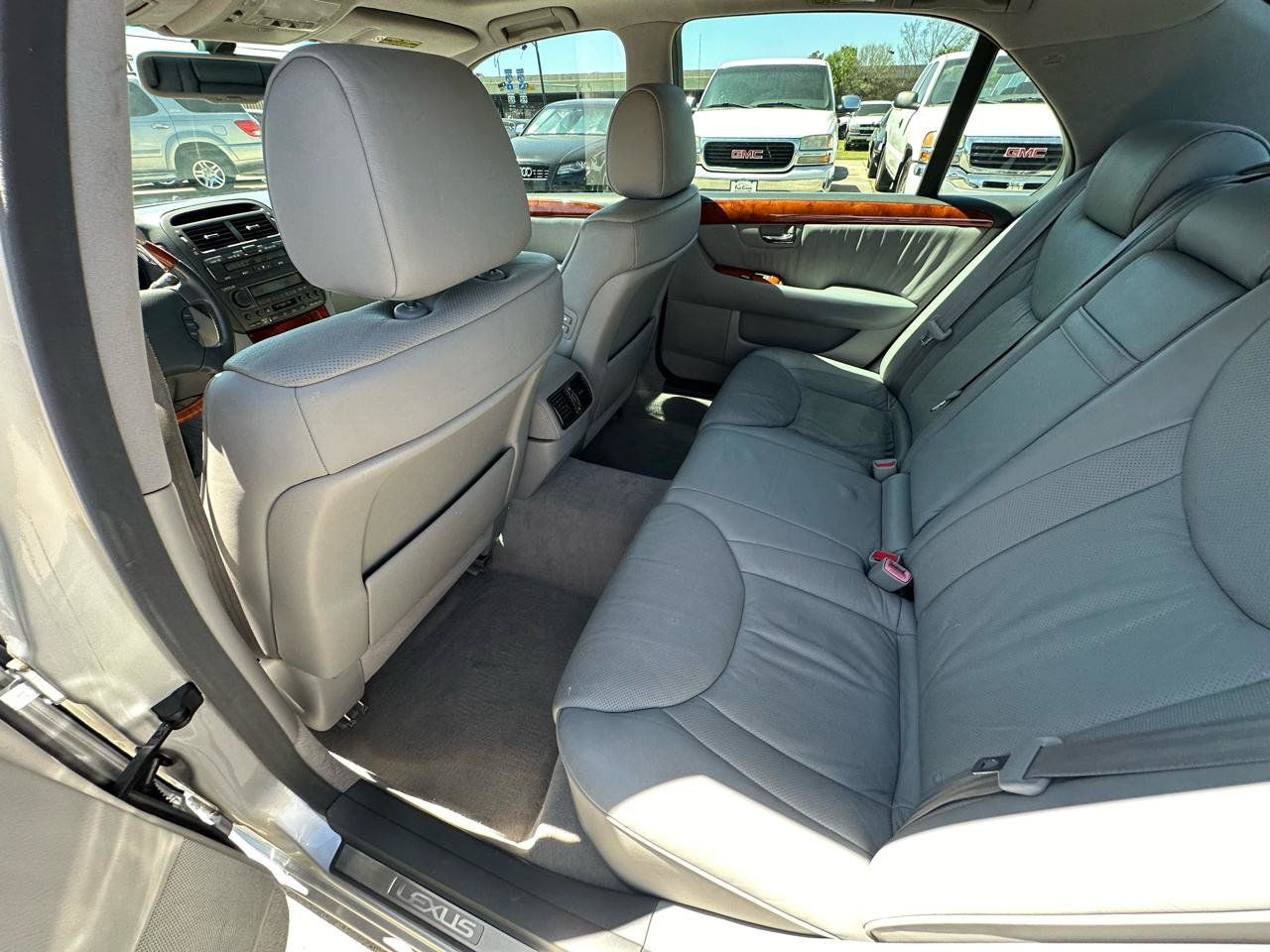 Used 2004 Lexus LS 430 RWD image 58