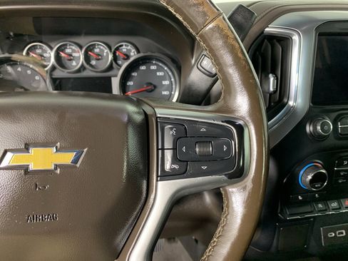 Used 2020 Chevrolet Silverado 1500 LT w/ All-Star Edition image 17