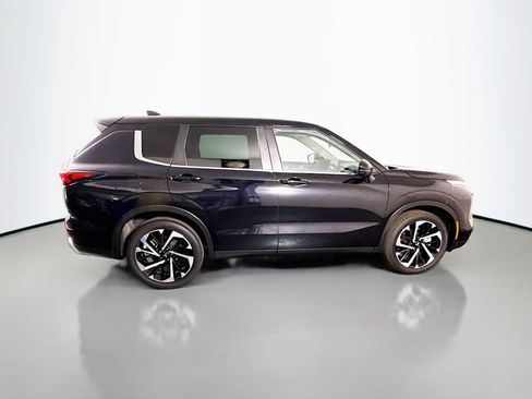 Used 2022 Mitsubishi Outlander SE AWD/4WD image 11