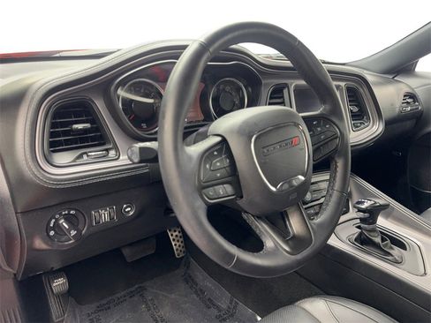 Used 2023 Dodge Challenger SXT w/ Plus Package image 45