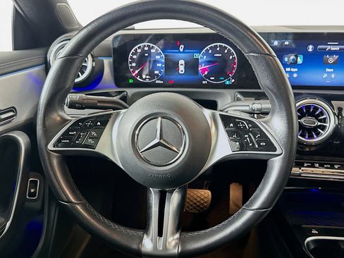 Used 2025 Mercedes-Benz CLA 250 image 18