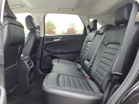 Certified 2023 Ford Edge SEL w/ Convenience Package AWD/4WD image 9