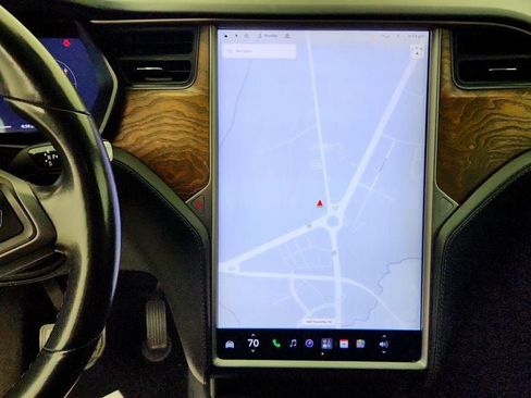 Used 2020 Tesla Model X Long Range AWD/4WD image 23