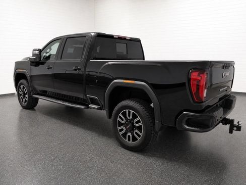 Used 2022 GMC Sierra 2500 AT4 w/ AT4 Preferred Package AWD/4WD image 2
