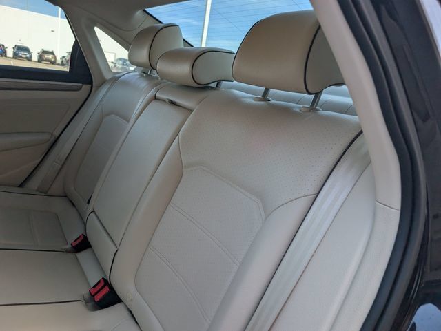 Used 2018 Volkswagen Passat 2.0T SE FWD image 27