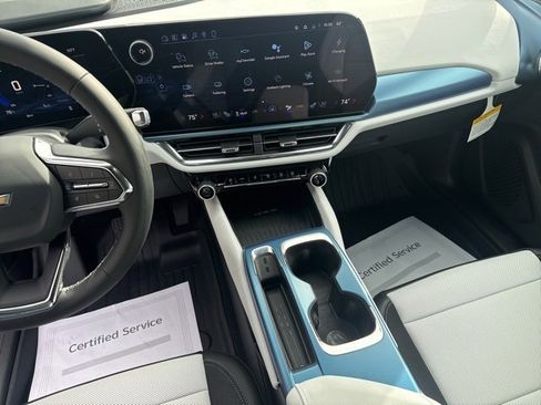 New 2026 Chevrolet Equinox EV LT w/ Convenience Package II image 18