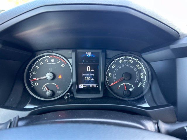 Used 2023 Toyota Tacoma SR w/ SR Convenience Package RWD image 10