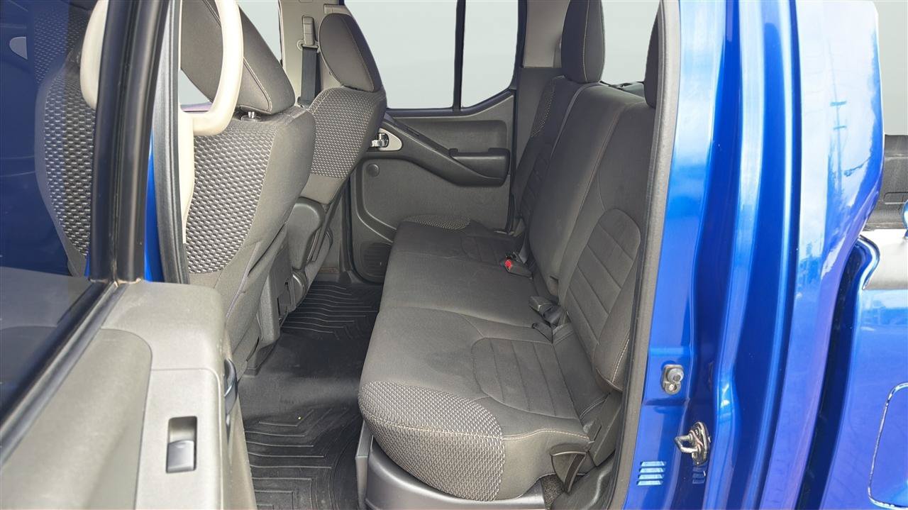 Used 2013 Nissan Frontier PRO-4X AWD/4WD image 20