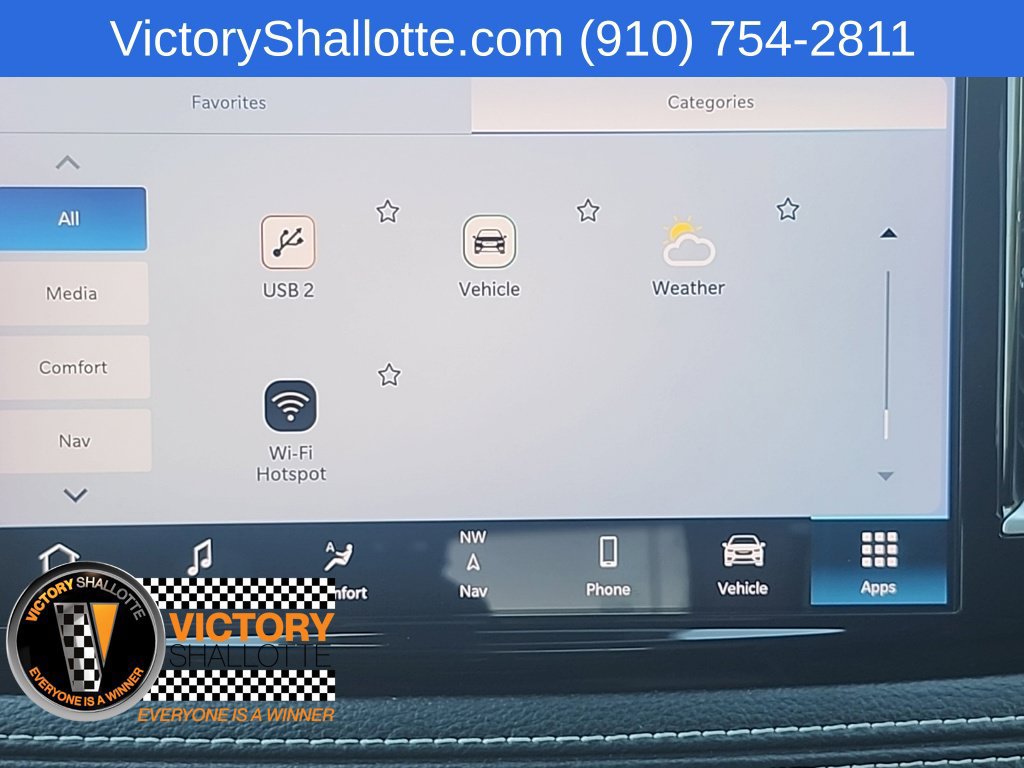Used 2025 Chrysler Pacifica Limited FWD image 53