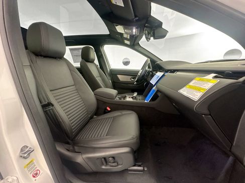 New 2026 Land Rover Discovery Sport Landmark AWD/4WD image 28