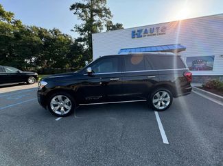 Used 2023 Ford Expedition Platinum image 1