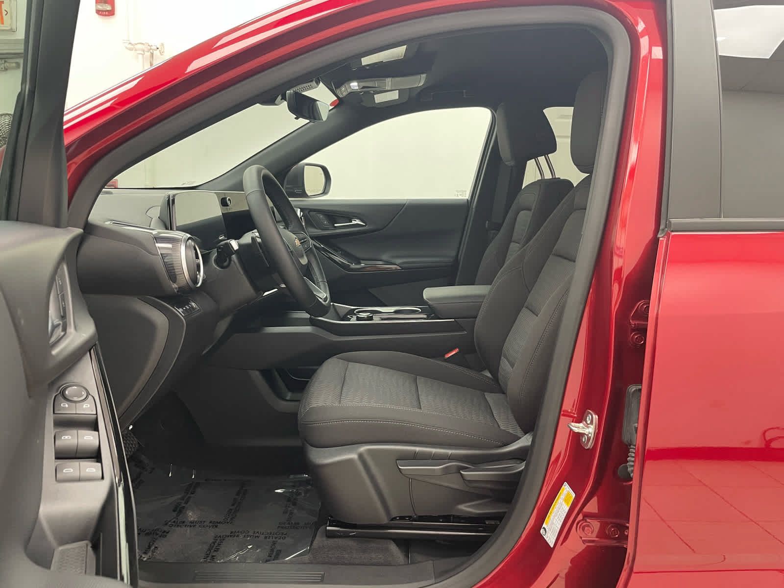 New 2026 Chevrolet Equinox LT w/ Safety and Technology Package AWD/4WD image 8