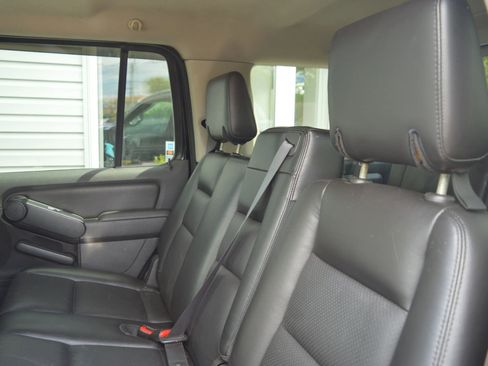 Used 2007 Mercury Mountaineer AWD image 15