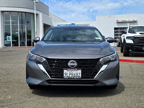 Used 2024 Nissan Sentra SV image 2