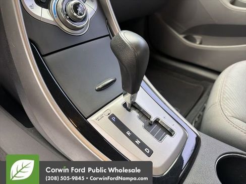 Used 2013 Hyundai Elantra GLS w/ Preferred Pkg image 19