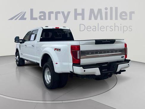 Used 2021 Ford F350 Platinum w/ FX4 Off-Road Package AWD/4WD image 3