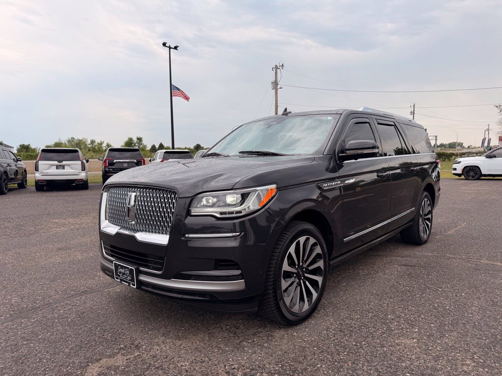 Used 2022 Lincoln Navigator L Reserve AWD/4WD image 11