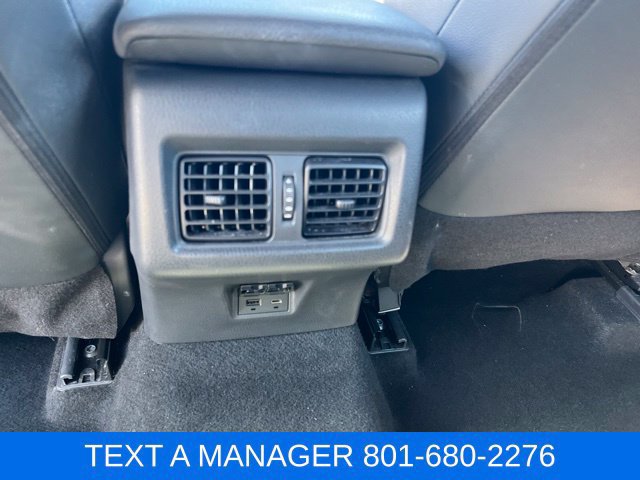 Used 2025 Toyota Camry SE FWD image 33