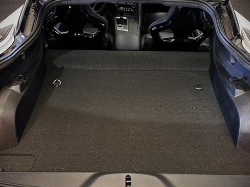 Used 2015 Chevrolet Corvette Z06 w/ 3LZ Preferred Equipment Group RWD image 34