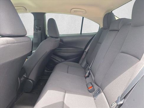 Used 2025 Toyota Corolla LE FWD image 9