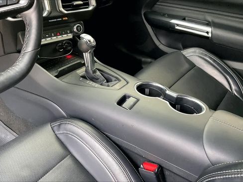 Used 2024 Ford Mustang GT Premium image 15