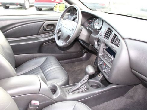 Used 2002 Chevrolet Monte Carlo SS w/ Preferred Equipment Group FWD image 12