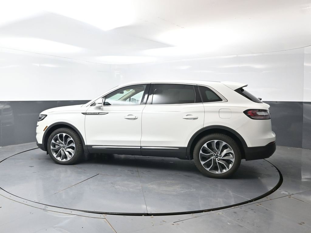 Used 2021 Lincoln Nautilus Reserve AWD/4WD image 11