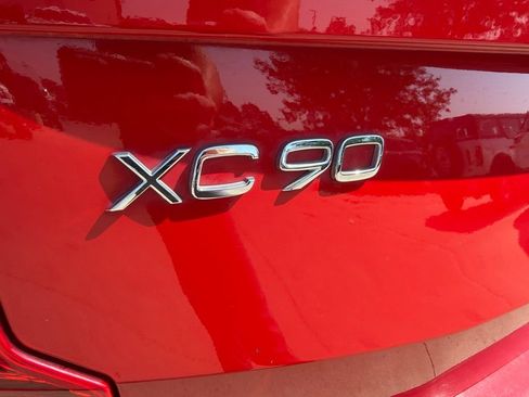 Used 2017 Volvo XC90 T6 R-Design w/ Vision Package AWD/4WD image 5