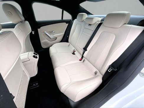 Used 2022 Mercedes-Benz CLA 250 image 25