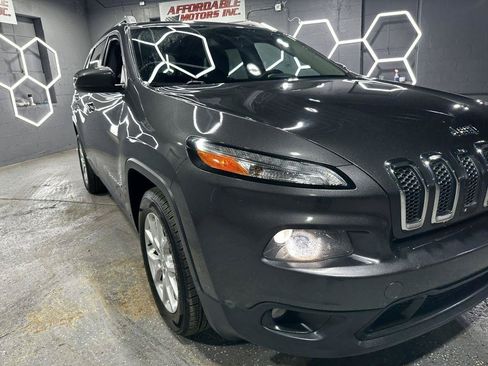 Used 2015 Jeep Cherokee Latitude FWD image 44