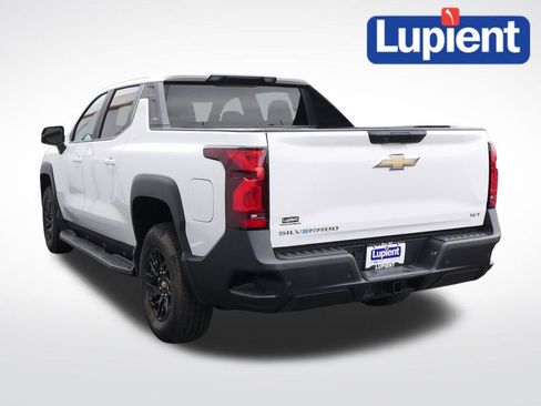 Used 2024 Chevrolet Silverado EV W/T AWD/4WD image 10