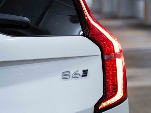 New 2026 Volvo XC90 B6 Plus w/ Protection Package Premier image 8