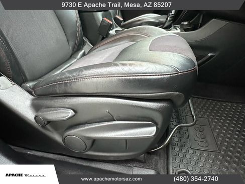 Used 2014 Jeep Cherokee Trailhawk w/ Comfort/Convenience Group image 41