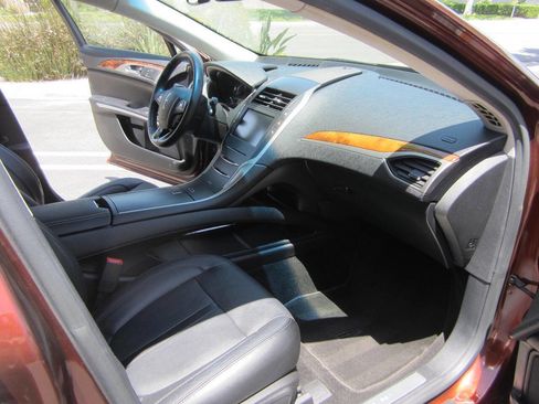 Used 2016 Lincoln MKZ Hybrid w/ Equipment Group 600A Reserve FWD image 21