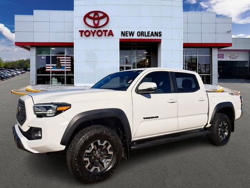 Used 2022 Toyota Tacoma TRD Off-Road image 1