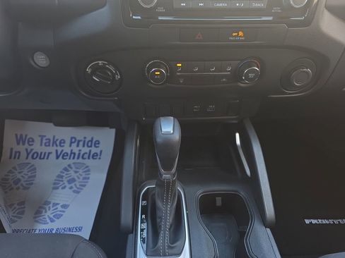 Used 2022 Nissan Frontier SV image 11