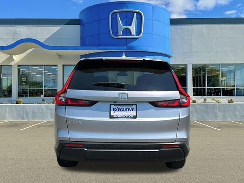Used 2024 Honda CR-V EX image 5