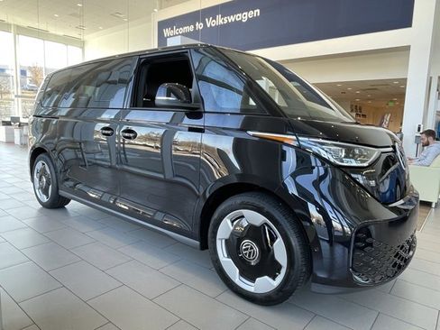 New 2025 Volkswagen ID. Buzz Pro S image 8