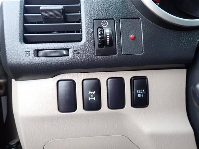 Used 2007 Toyota 4Runner SR5 AWD/4WD image 10