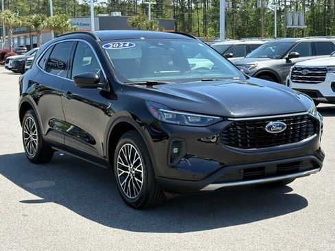 Used 2024 Ford Escape SE w/ PHEV Premium Package FWD image 7