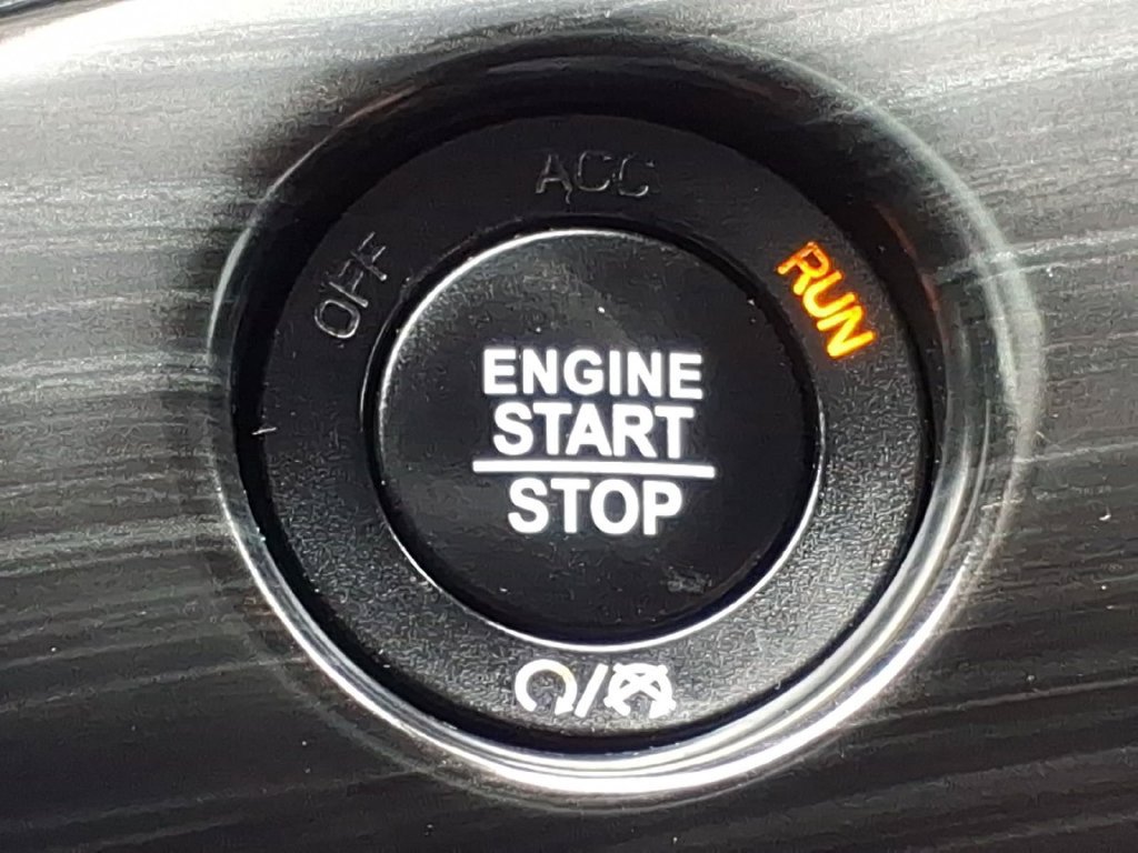 Used 2019 Jeep Grand Cherokee Altitude AWD/4WD image 19