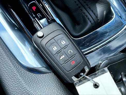 Used 2017 Chevrolet SS RWD image 15
