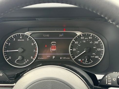 New 2025 Nissan Pathfinder SL w/ Black Appearance Package image 32