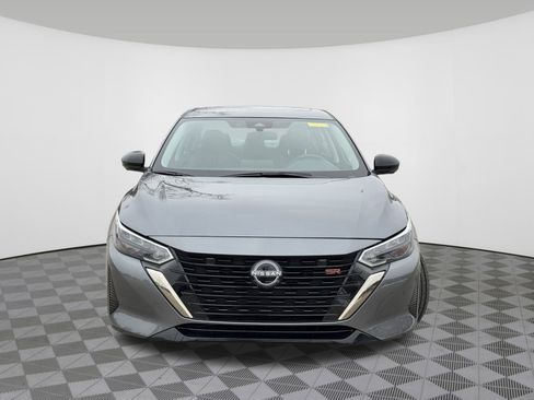 Certified 2025 Nissan Sentra SR w/ SR Premium Package image 18