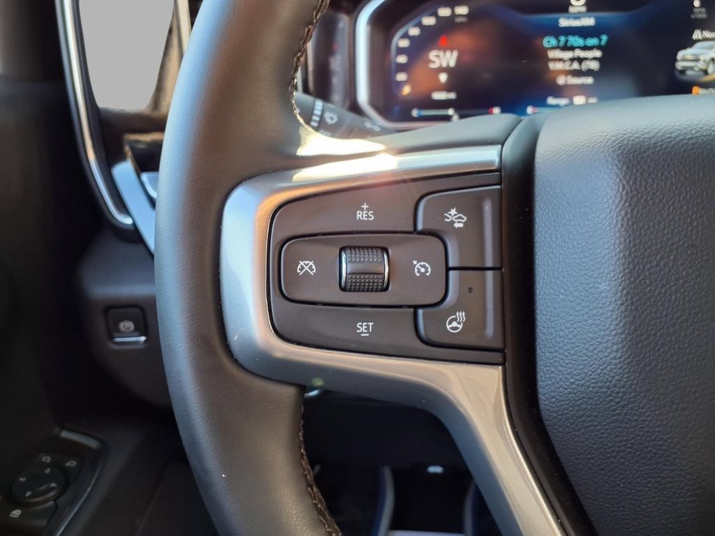 Used 2026 Chevrolet Silverado 1500 RST w/ RST Select Package AWD/4WD image 14