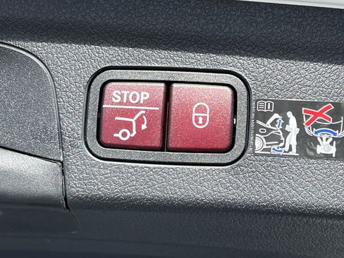 New 2026 Mercedes-Benz GLE 450 4MATIC image 25